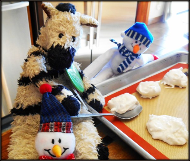 ZeBot & Snowmen Shape Their Clouds